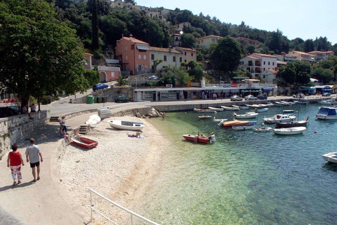 Apartments And Rooms With Parking Space Rabac, Labin - 12368 Bagian luar foto