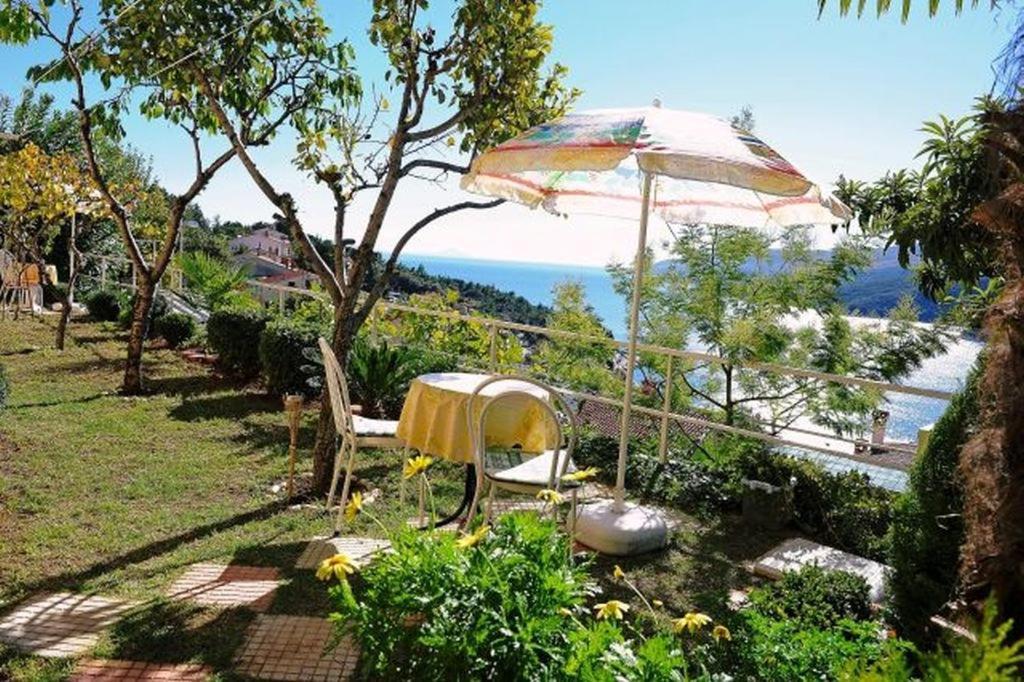 Apartments And Rooms With Parking Space Rabac, Labin - 12368 Bagian luar foto